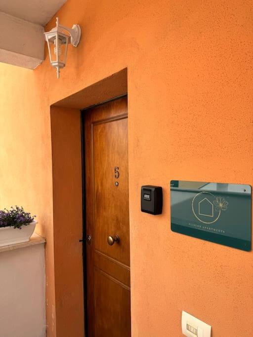 Casa Vacanza Elislor Apartments Fiumicino Dış mekan fotoğraf